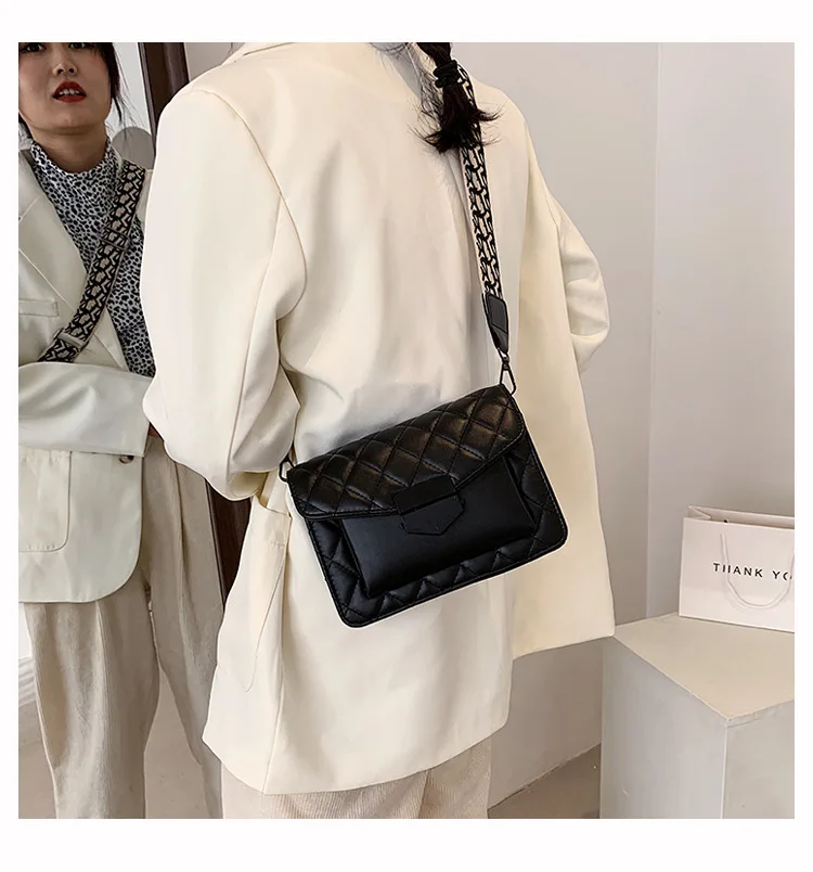 Women\'s bag 2024 new fashion Korean version of single shoulder INSTAGRAM fashion diamond check embroidery line crossbody bag