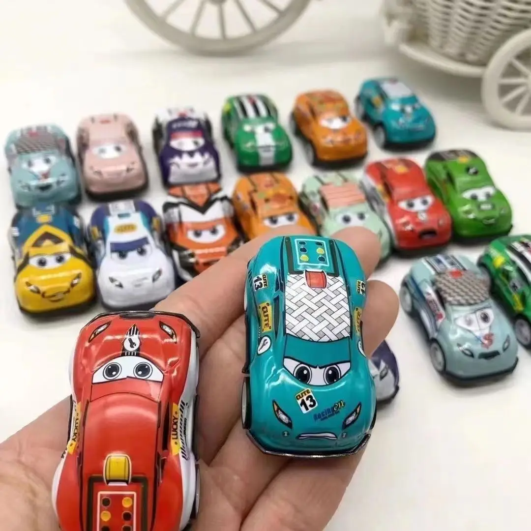 Colección de decoración de coche de carreras para niños, juguete de dibujos animados de aleación de Metal, extraíble, regalo de cumpleaños, 50 piezas