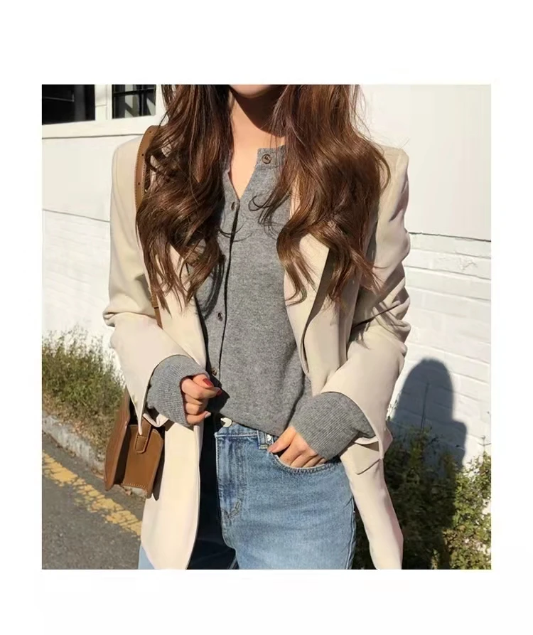 Spring and autumn new female 100% pure cashmere cardigan round neck temperament high-end knitted sweater Joker coat