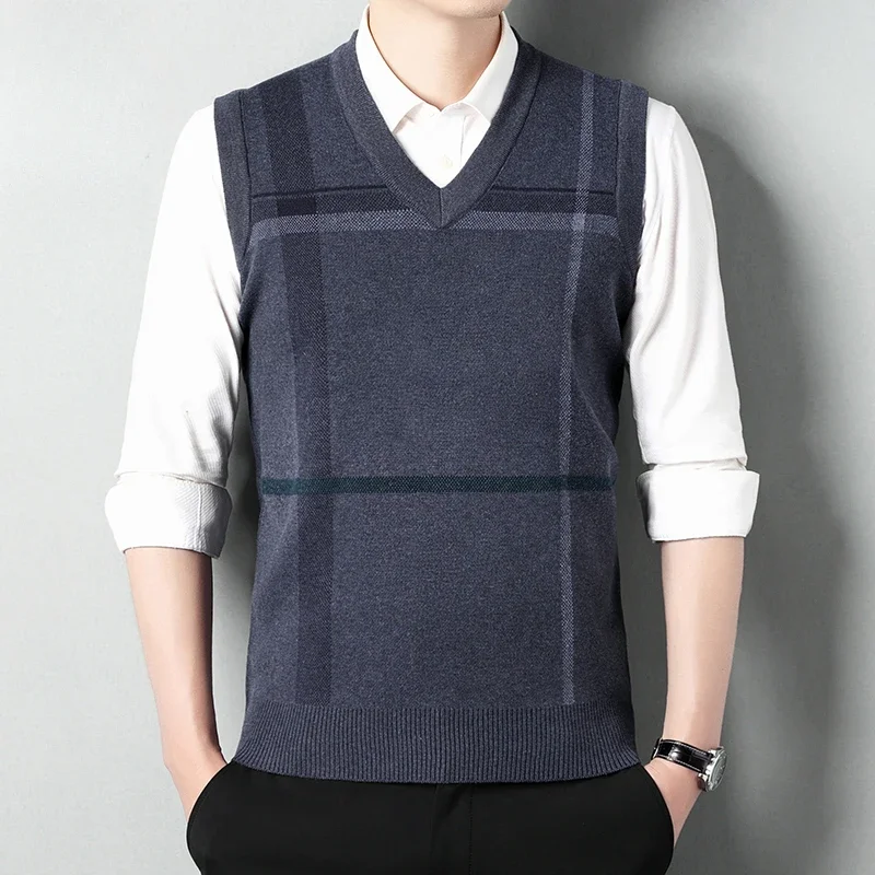 Knitted Sweater Vests Men V-neck Fashion Sleeveless Basic All-match Outwear Striped Hombre Streetwear Casual Warm High Street