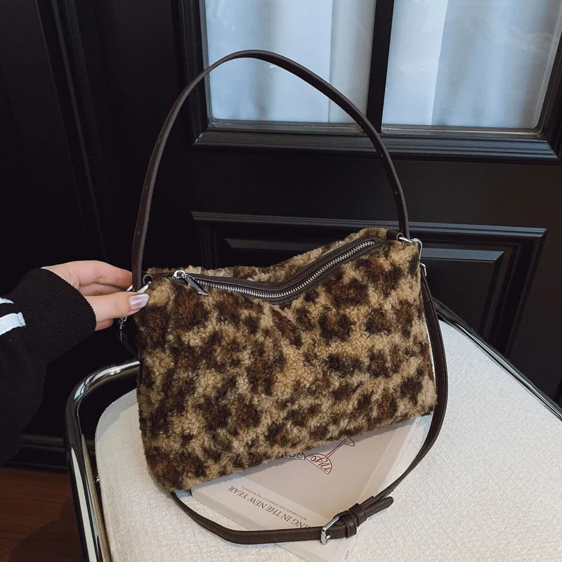 Зимняя сумка через плечо из овечьей шерсти, пушистые мягкие плюшевые сумки на плечо для женщин, леопардовые сумки и кошельки, дизайнерские сумки с подушками, новинка