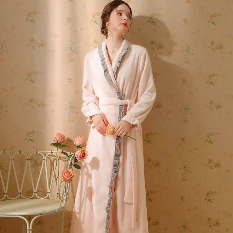 

Winter Robe Female Loose Retro Palace Flannel Nightgown for Women Thick Long Sleeves Long Coral Velvet Princess Homewear FG626