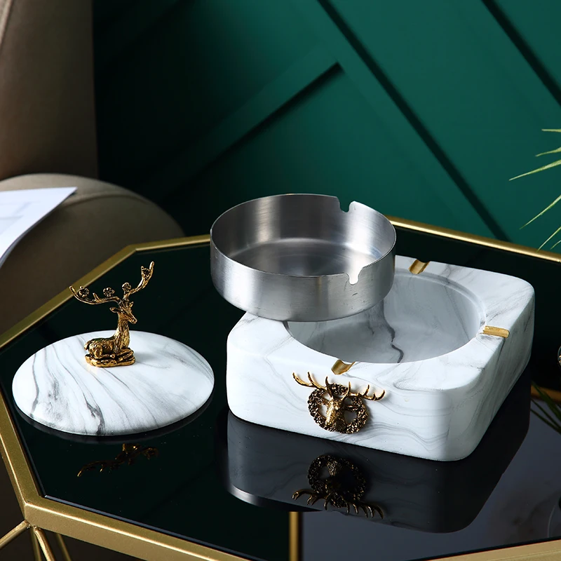 Personalized ashtray Household light luxury elk anti-fly ash covered ashtray
