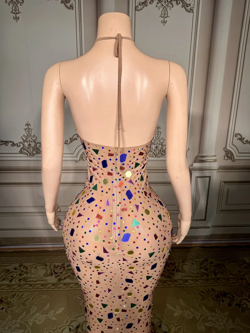 Pescoço cor lantejoulas fino temperamento vestido de noite à beira-mar férias namoro cantor música festival trajes palco vestido de festas