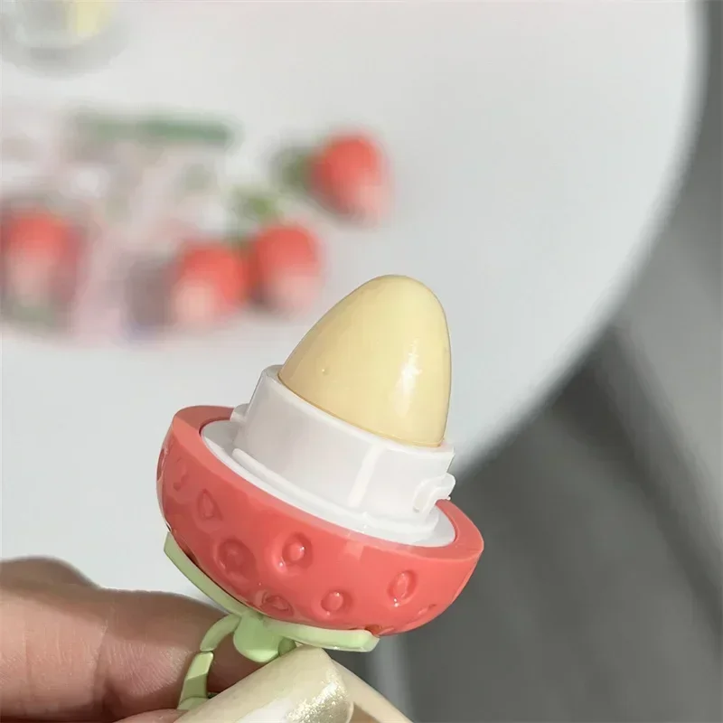 Temperatura idratare balsamo per le labbra rossetto trucco portachiavi alla fragola maschera per labbra nutriente duratura Base per labbra fruttata corea Cosmetic