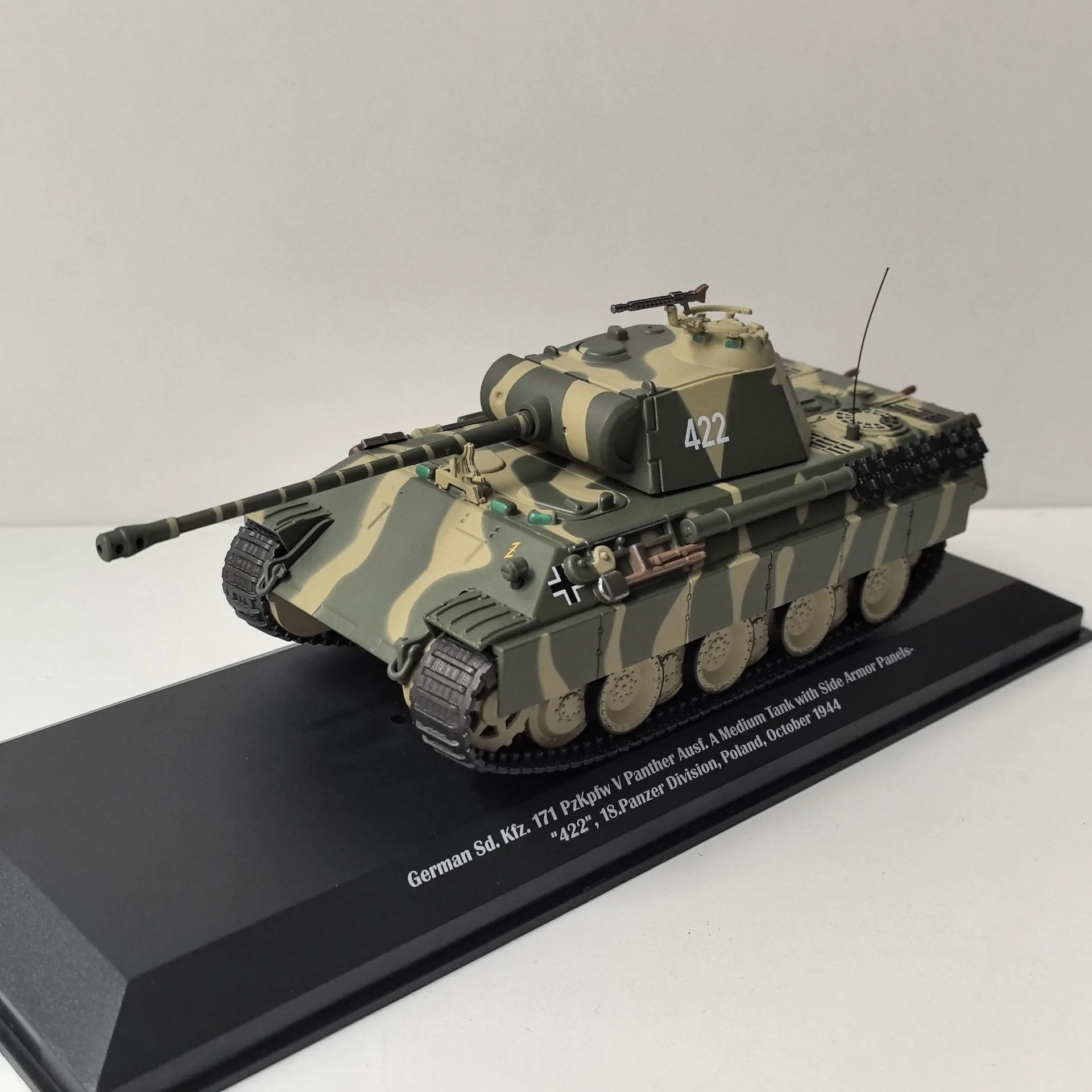 다이캐스트 IXO 1/43 스케일 탱크 모델 장식품 1944 422 차체 합금 액세서리 플라스틱 합금 자동차 모델 수집용 장난감 선물
