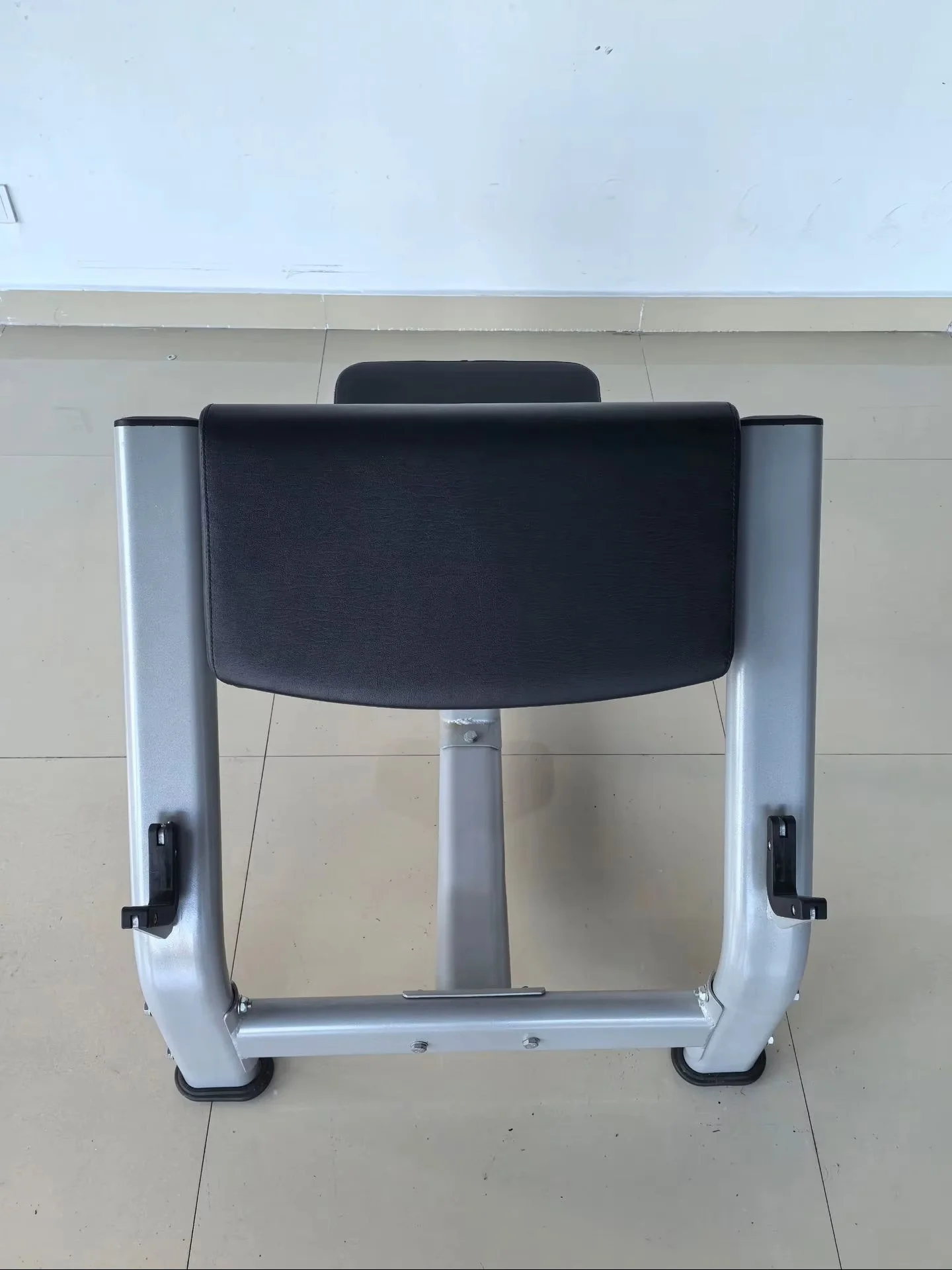Commercial Metal Fitness Equipment Adjustable Multipurpose Strength Trainer Fitness Stool Arm Muscle Workout Biceps Seated