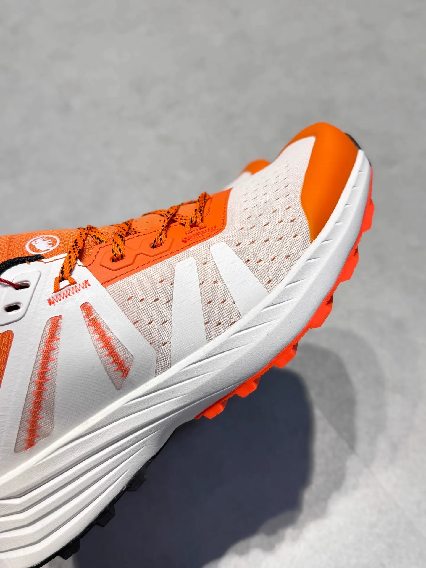 

Professional Running Shoes Non-slip Walking Sneakers Mens Womens Designer Sneakers Unisex Outdoor Sneakers