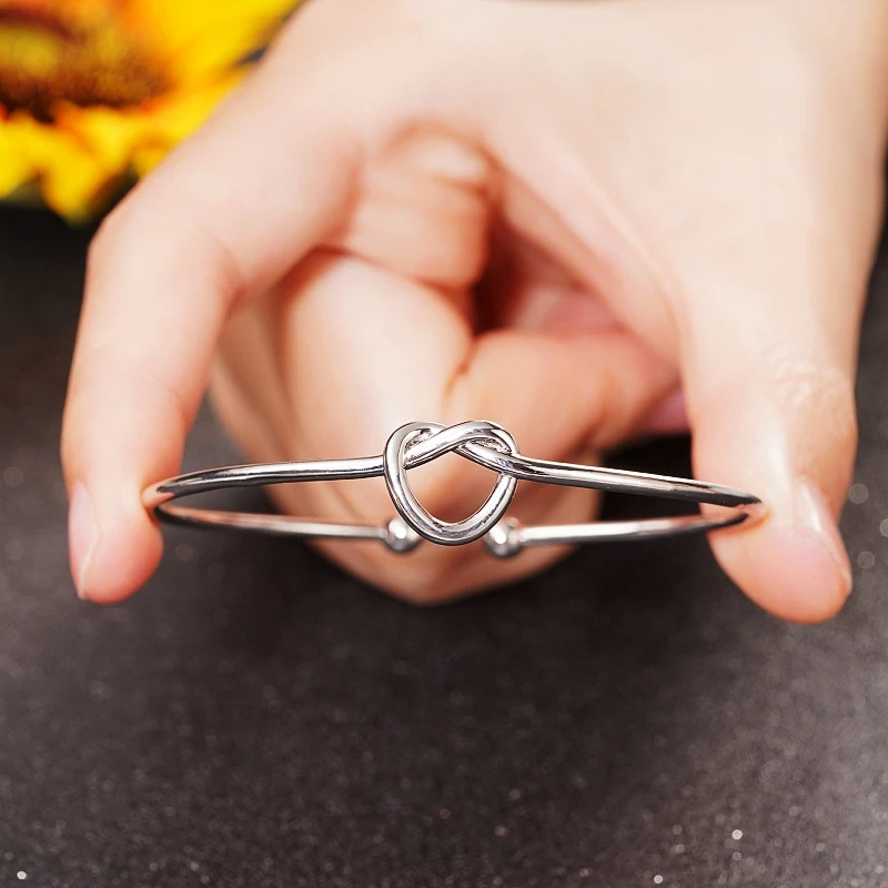 Huitan عقدة القلب افتتاح الإسورة للنساء معدن فضي اللون موضة التعاقد تصميم الفتيات الإسورة بيان مجوهرات هبوط السفينة #1