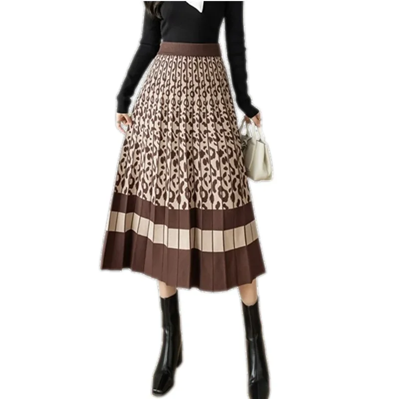 2024 New Autumn Winter Women High Waist Slim Long Skirt High Quality Fashion Contrast Color Leopard Jacquard Knitted Skirt