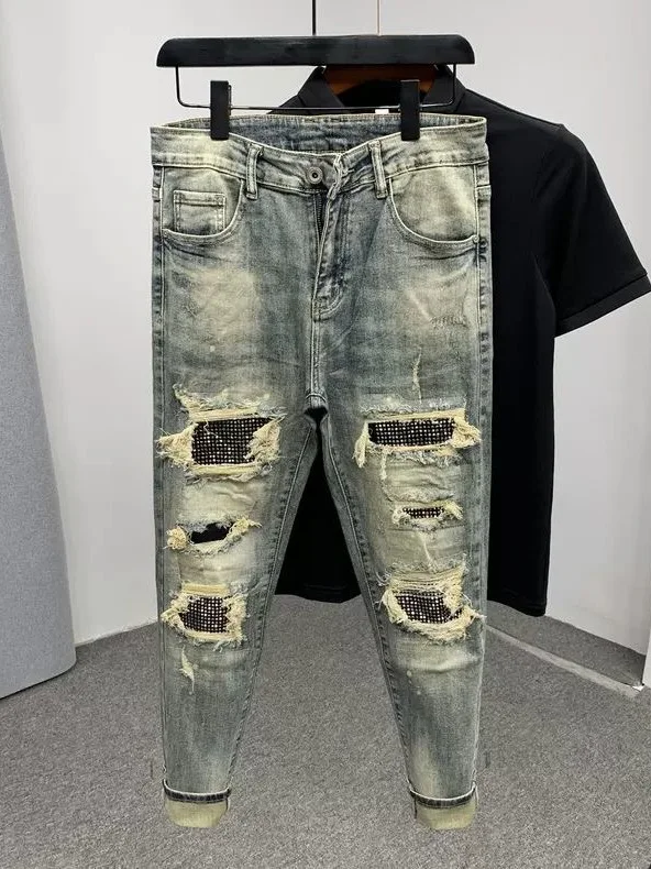

Faionable 2025 Men's Slim Fit Denim Jeans with Patchwork And Hole Design Elastic Casual Straight Leg Jeans Youth Trend