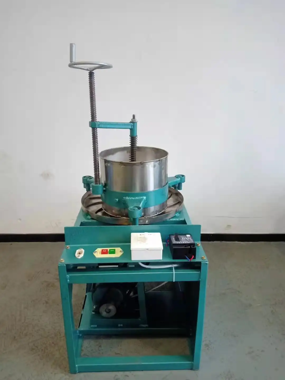

Automatic Fresh Oolong Tea Leaf Rubbing Machine/green Tea Roller/black Tea Rolling Kneading Machine