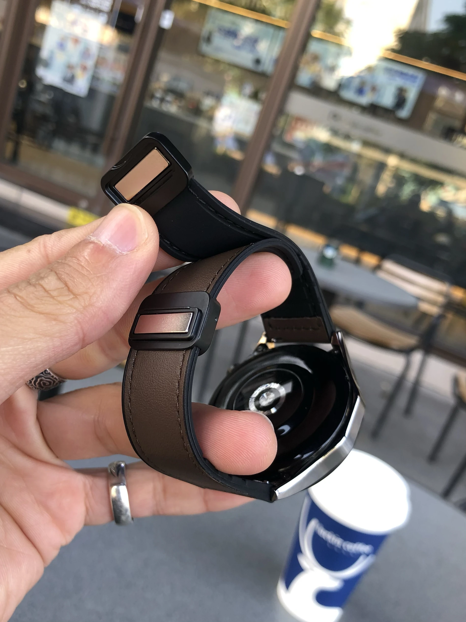 

Kaker Double section magnetic suction suitable for Huawei Watch GT5 Strap GT32 Leather Soft Silicone Watch4Pro Xiaomi Oppo watch