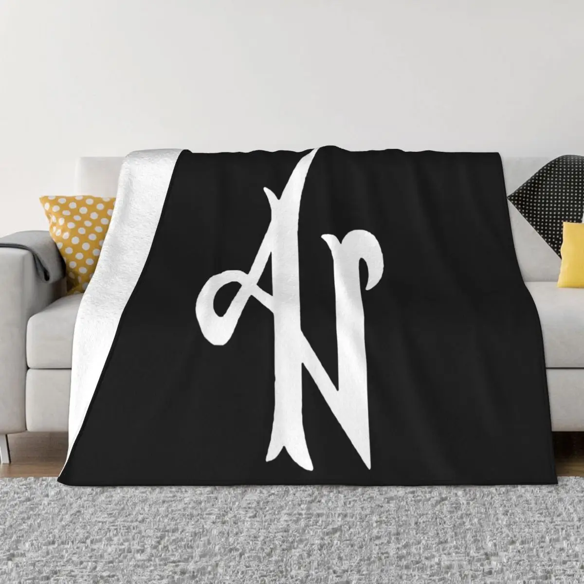 Camiseta Negra Adexe Y Nau Logo 100 Algodon Tallas S M L Xl Xxl Xxxl Youth Street Style Famous Print Throw Blanket