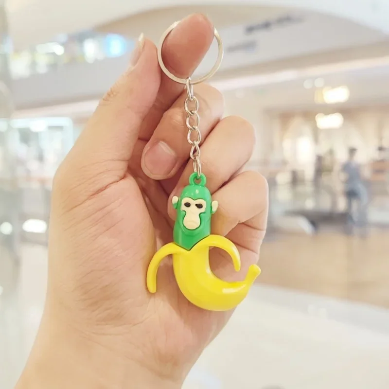 Tung Tung Tung Sahur Italian Brainrot Wooden Stick Shark Figurine Keychain Cute Keychain for Bags Kawaii Keychain Accessorie