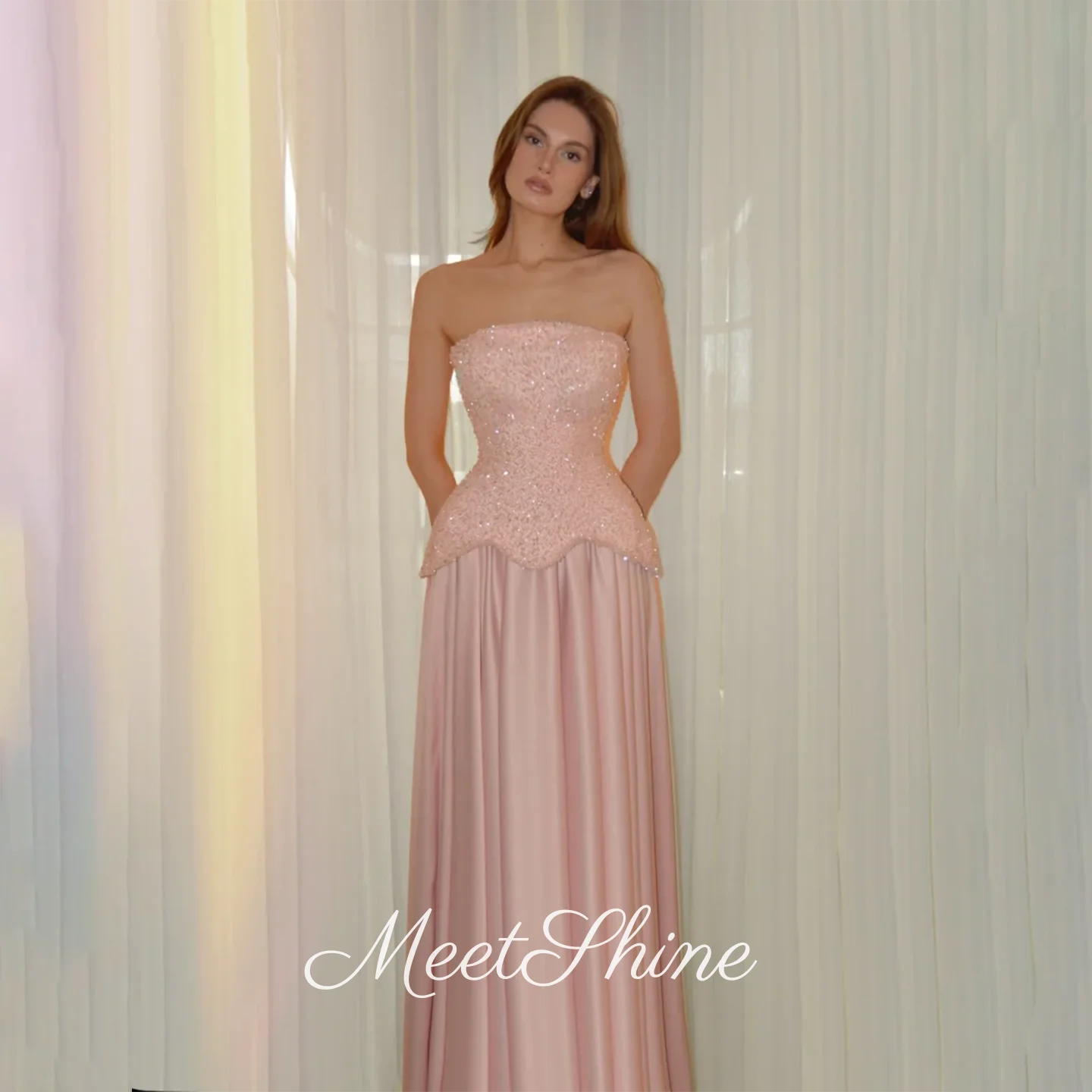 

Luxury Baby Pink Strapless A-Line Chiffon Evening Dresses Dubai Beading Crystals Sleeveless Tulle Formal Prom Dresses Customized