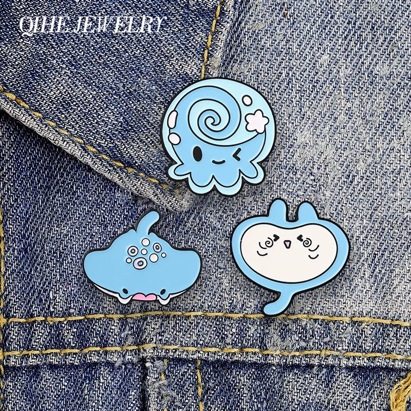 Cartoon-Oktopus, Quallen, Rochen, Fisch, Meerestier, Emaille-Anstecker, niedliches blaues Meeres-Tier, Legierungs-Brosche, Rucksack-Revers-Abzeichen, Schmuck, Geschenk
