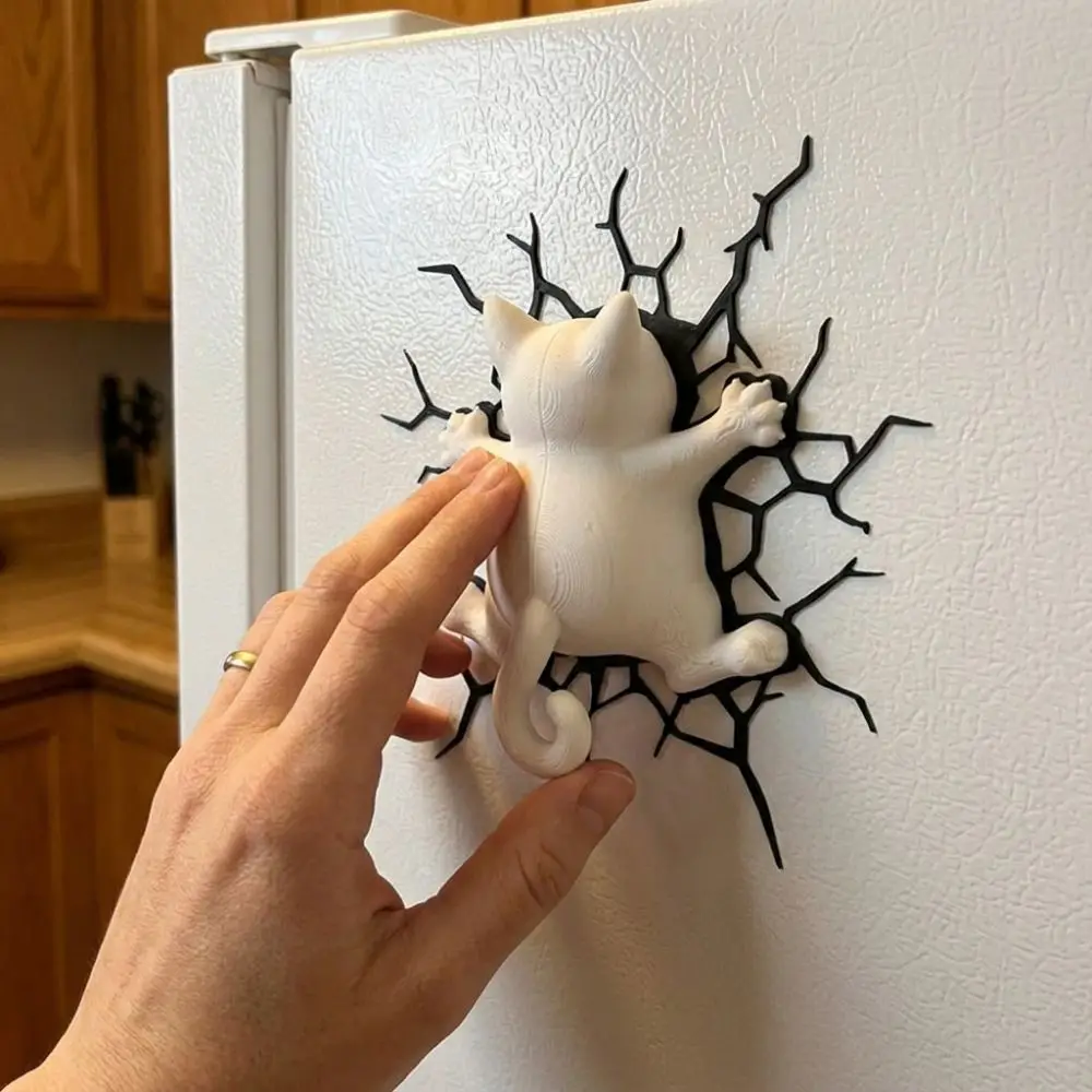 Novelty 3D Crack Cat Fridge Magnet 3D Printed Optical Illusion Animal Magnet Ornament Plastic Climbing Back