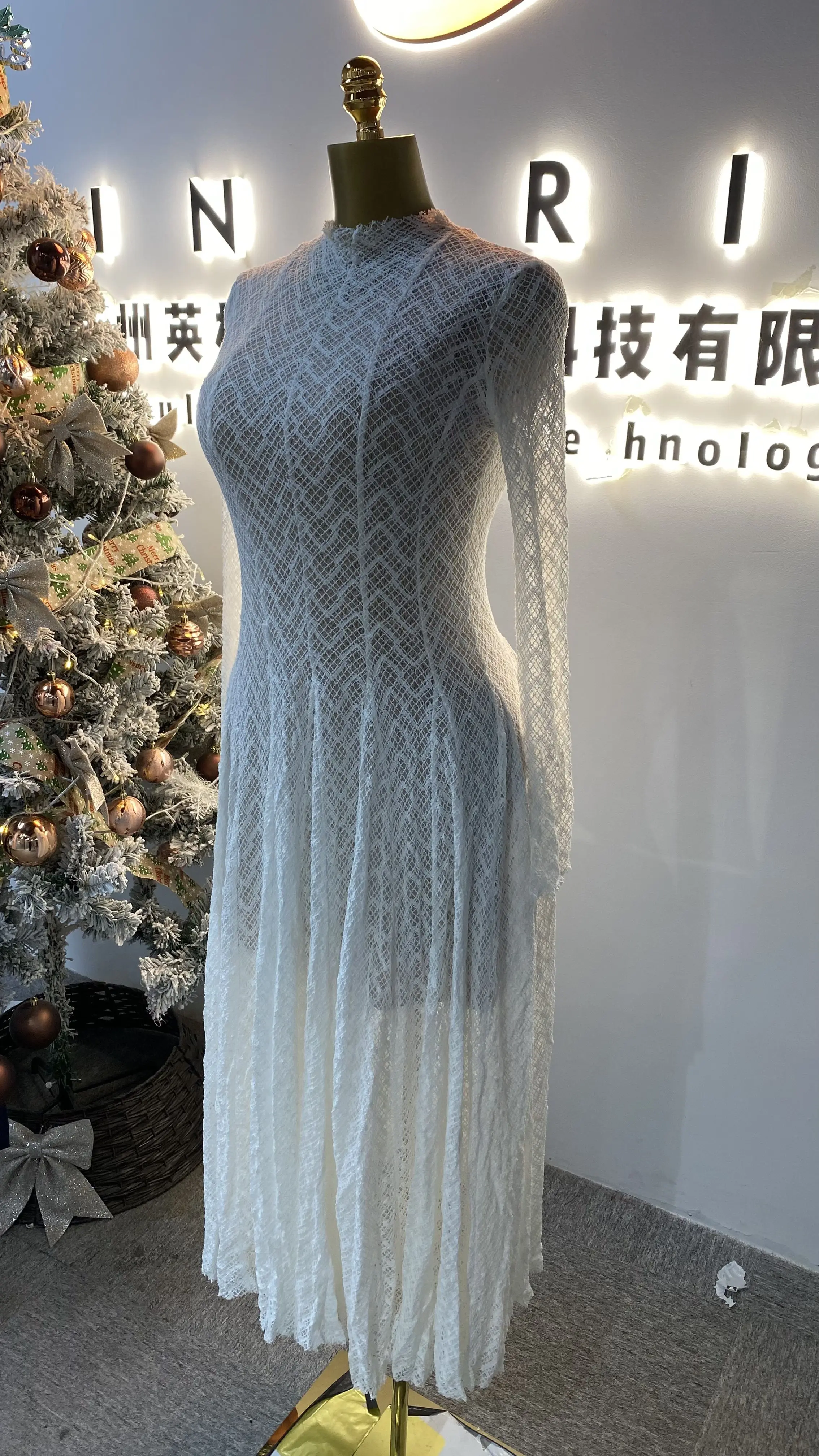 Premium Wholesale 2025 Autumn New Fashion Long-Sleeved Slim Fit Elegant Lace See-Through Women's Clothing-GZXX073