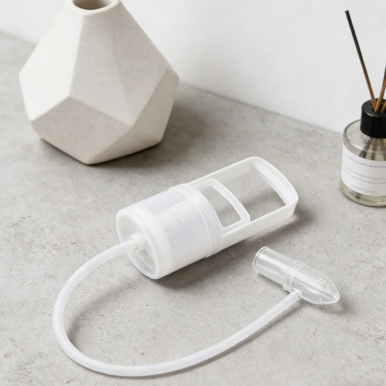 Hand-operated Nasal Aspirator, Hand Pull Adjustable Food Grade Nose Aspirator, Portable Strong Suction Manual Nasal Cleaner