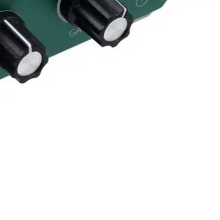 3-30MHz Shortwave Tuned Receiver with 0-30dB Adjustable Gain 1MHz Narrowband Filter and BNC Interfaces for RF Signal Analysis