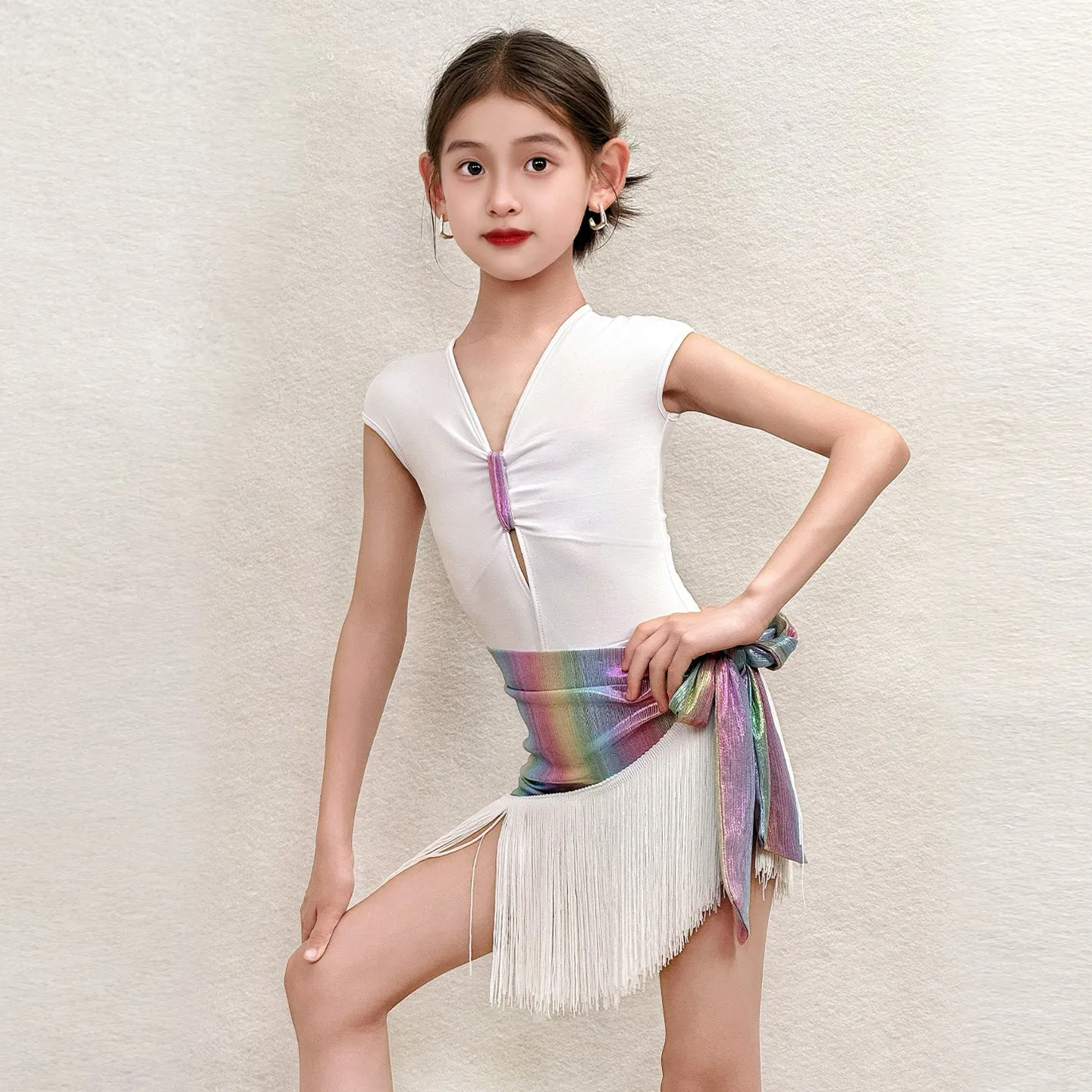 

2026 Summer White Latin Dance Clothes Girls Practice Suit Bodysuit Fringed Skirt Chacha Rumba Dance Performance Costume DNV27108