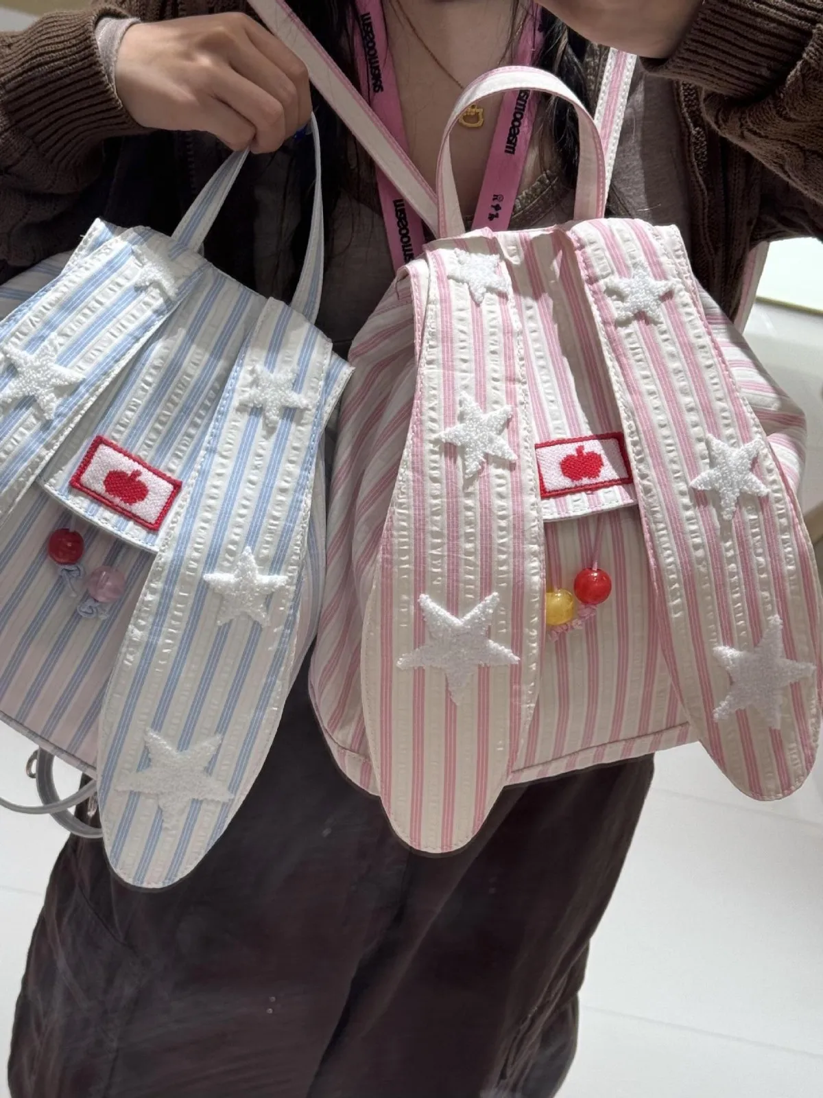 1 small fresh striped star backpack Large capacity girls travel cute schoolbag