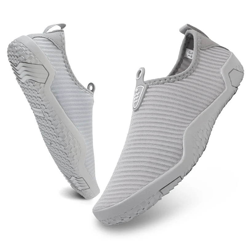 Unisex Water Shoes Quick-drying Men's and Women's Beach Barefoot Aqua Shoes Slip on Outdoor Swimming Wading Fitness Gym Sneakers