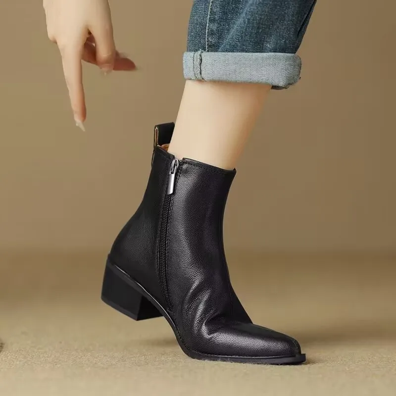 Black Genuine Leather Women Ankle Boots Side Zipper Decor Flats Chelsea Botas Mujer Vintage Brown Autumn Knight Botines Femmes