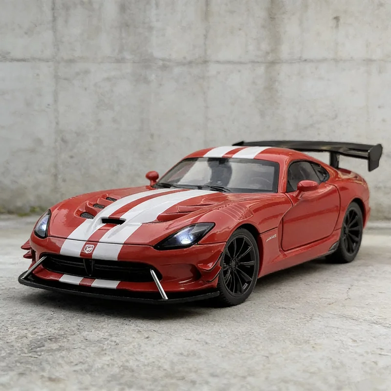 

1:32 Dodge Viper ACR SRT, модель спортивного автомобиля из сплава, литая под давлением металлическая гоночная машина, модель автомобиля, имитация звука и света, детская игрушка в подарок