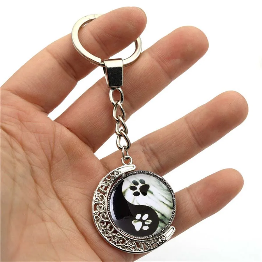 Panda-Fußabdruck Tai Chi Schlüsselanhänger Anhänger Zeit-Edelstein Metall-Schlüsselanhänger für Herren Damen Mode Choker Schlüsselring Taschenanhänger Schmuck