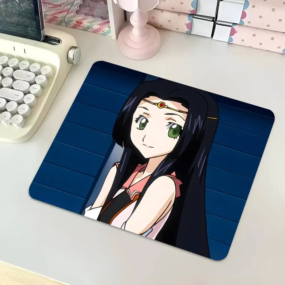 Kaguya Sumeragi Code Geass Mousepad Small LockEdge Mouse Pad For Gamers Computer Desk Pad Rectangular Anti-slip Rubber