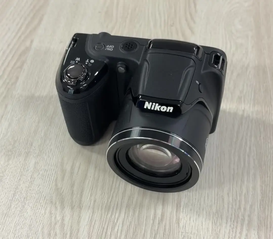オリジナル Nikon COOLPIX L320 デジタルカメラ 26倍光学ズーム 16.14