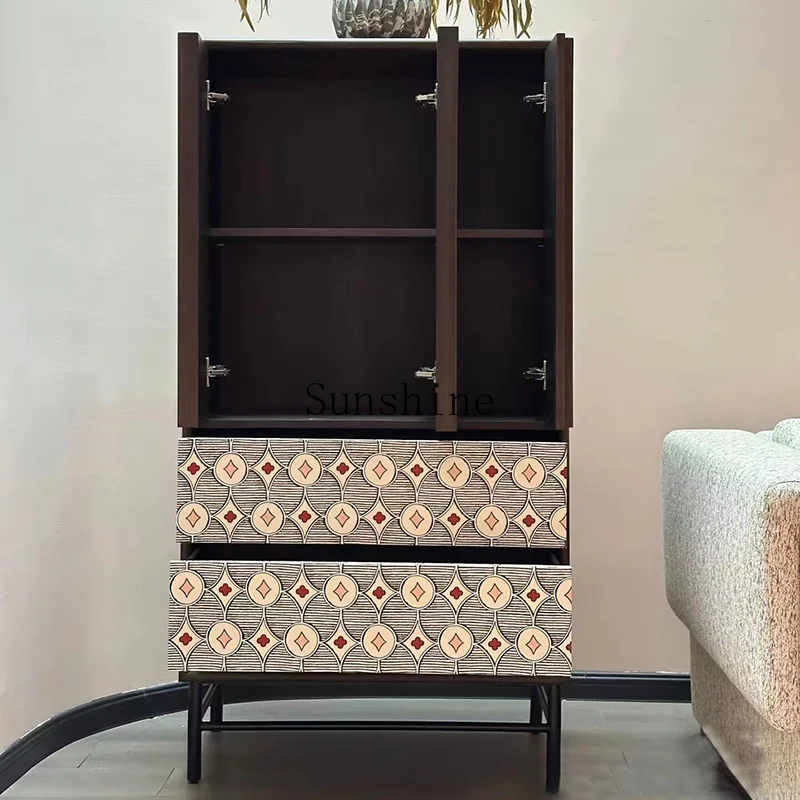 

French retro hand-painted solid wood chest, living room storage and dining side storage