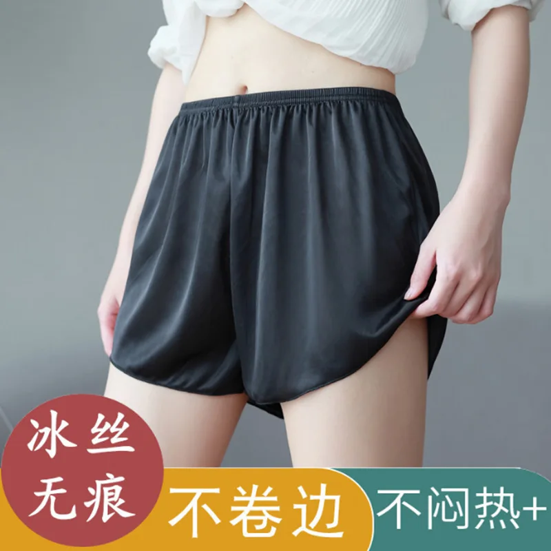 Large size loose ice silk leggings for women, suitable for outdoor wear, provide protection against sun exposure.