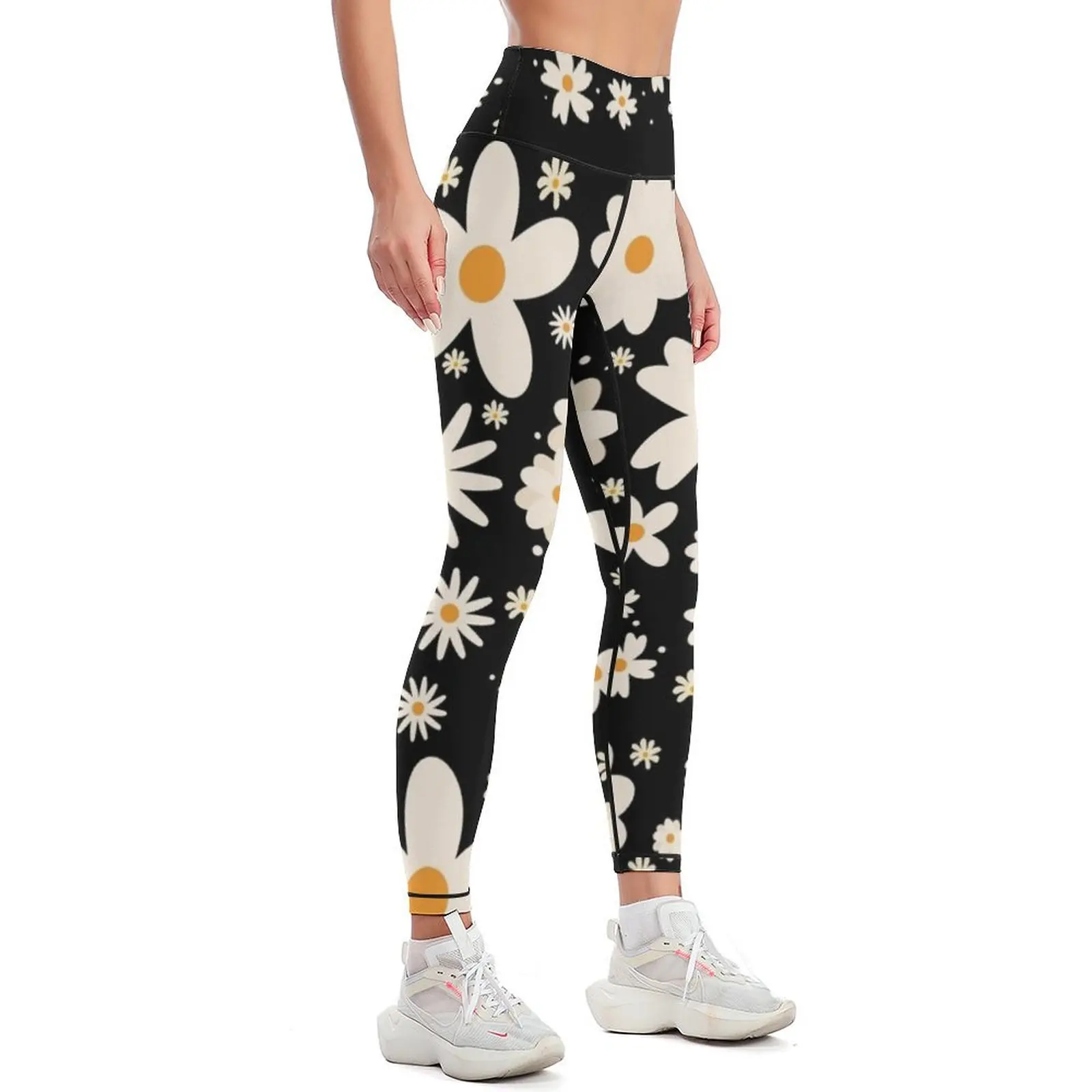 HAPPY RETRO WHITE DAISIES DESIGN FUN 60'S 70'S VINTAGE PARTY DESIGN AND BEST WOMANS BIRTHDAY GIFT! Leggings