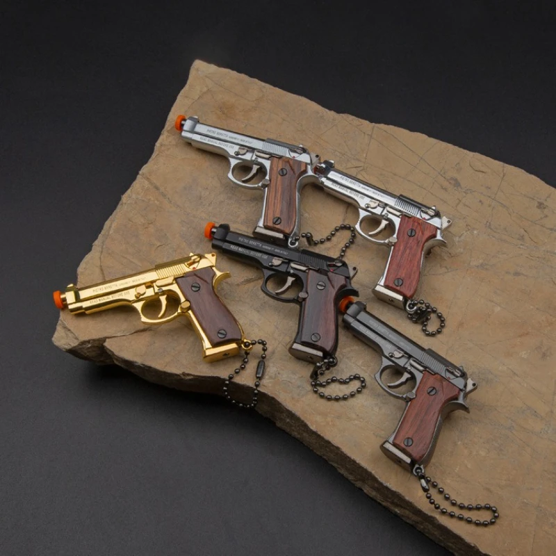 

Upgraded Solid Wood Handle 1:3 Metal 92F Model Detachable Keychain Decompression Toy Men's Gadget Desktop Ornaments