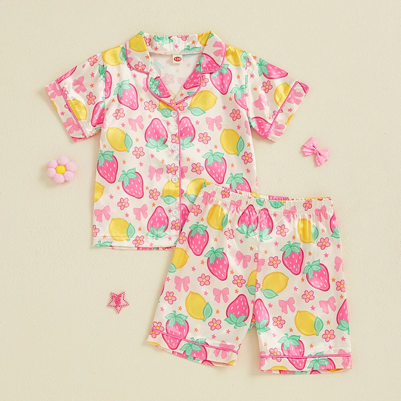 طقم بيجامات صيفي للفتيات الصغيرات مع فيونكة وطبعة فواكه وأكمام قصيرة وأزرار سفلية مع شورت ملابس نوم من الساتان