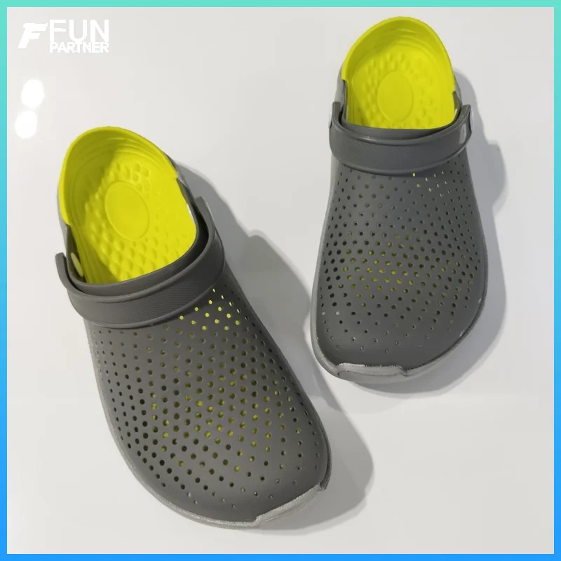 

Unisex Non-Slip Beach Slippers Fashion Hole Design Shoes for Men And Women Cool Mud Sandals Adult Couple Flip Flops for Outdoor