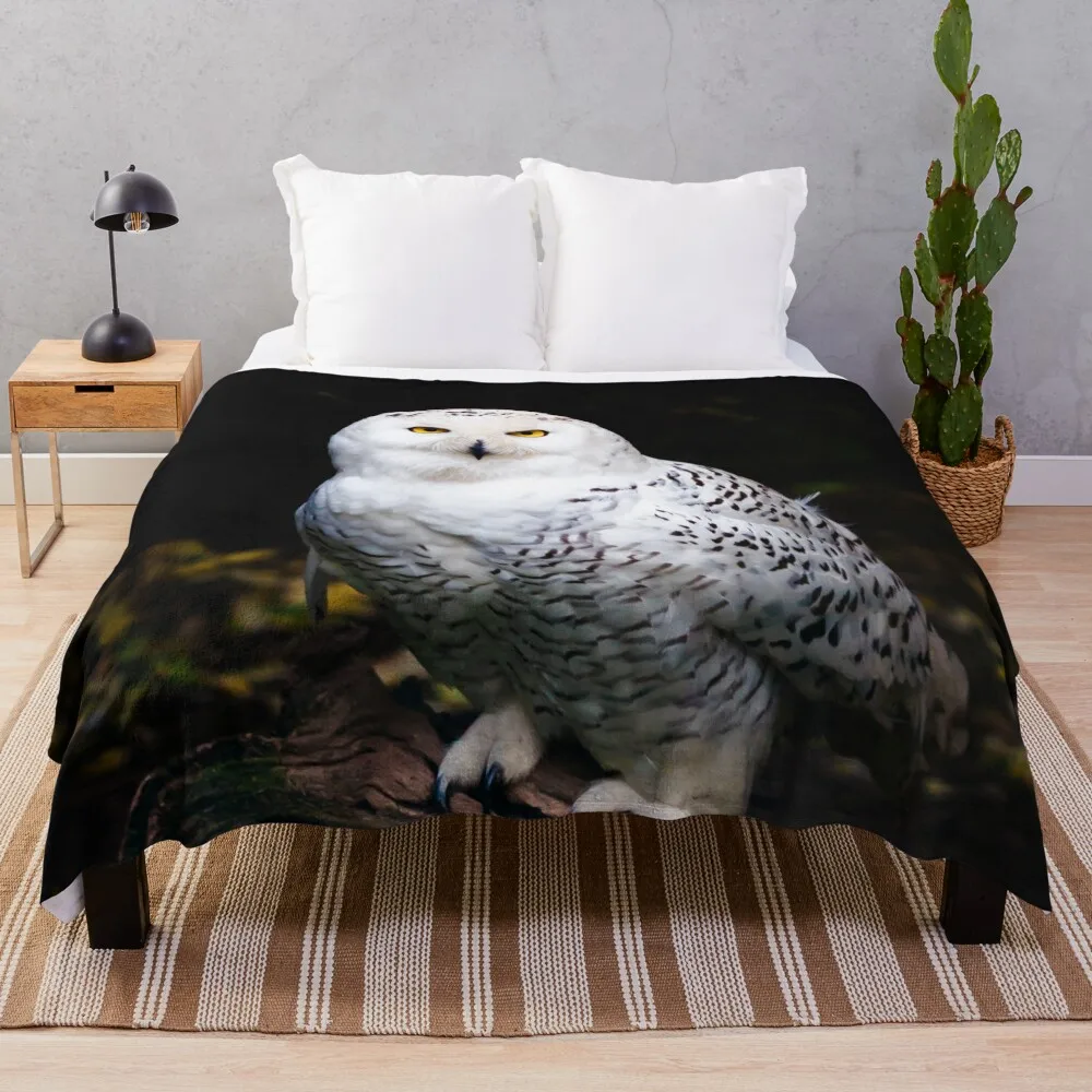 Majestic winter snowy owl Throw Blanket Bed covers Flannel Blanket manga