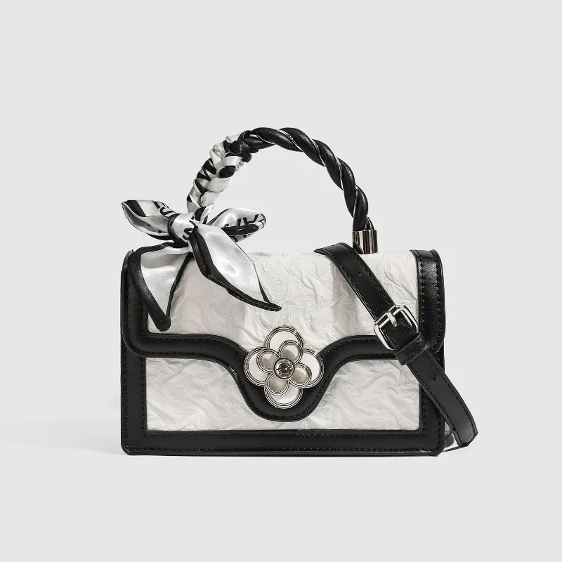 New minimalist and stylish small square bag, versatile and large capacity commuting handbag, single shoulder crossbody bag
