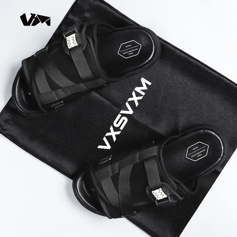 

2024 Reflective slippers Men's Slippers Summer Men's CasualSlippers Fashion Couple Beach Sandals Men shoes