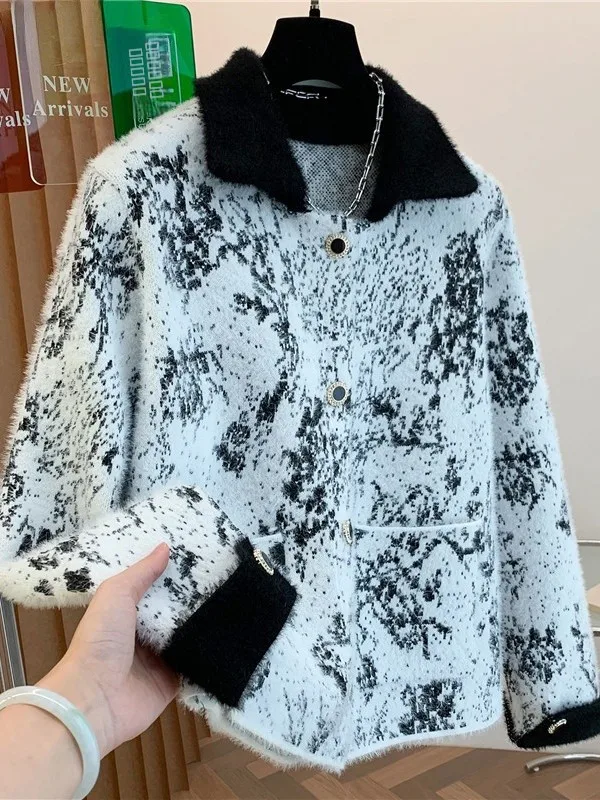 

Ele Long Sve Knitted Sweater with Lapel Large Size Mink Velvet Women's Open Cardigan Coat Artistic Loose Fit Printed
