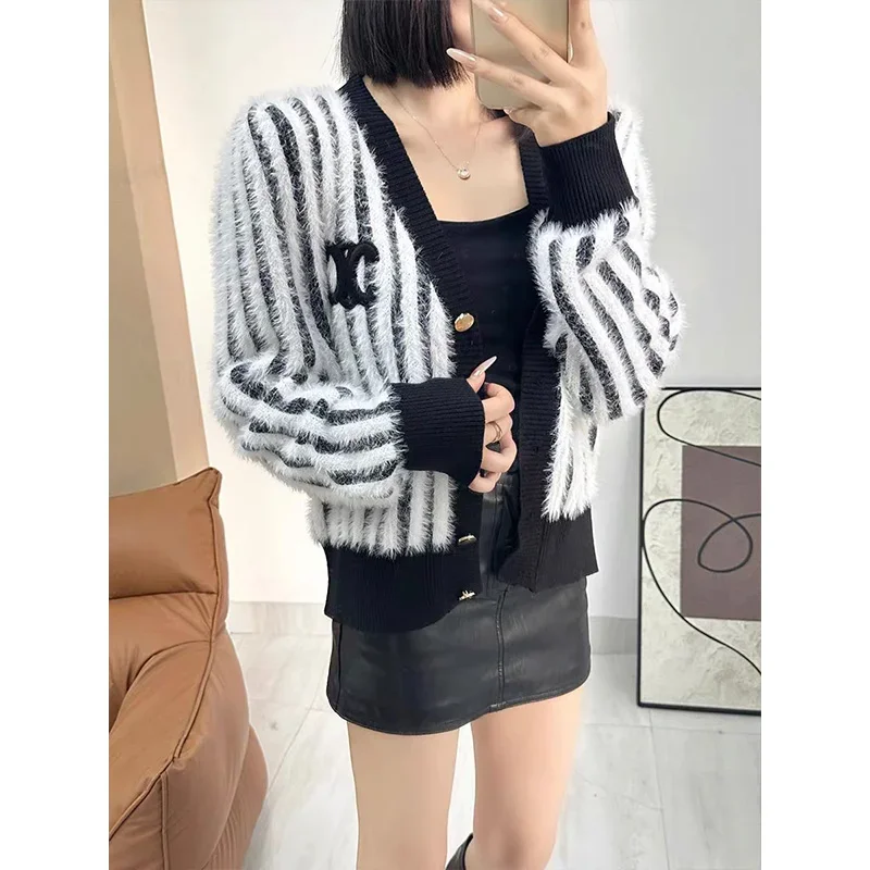 Women Clothing Vintage Striped Knitted Cardigan Winter Thick Wool Sweaters Fashion Casual Chic Wool Knitwear Short Jacket