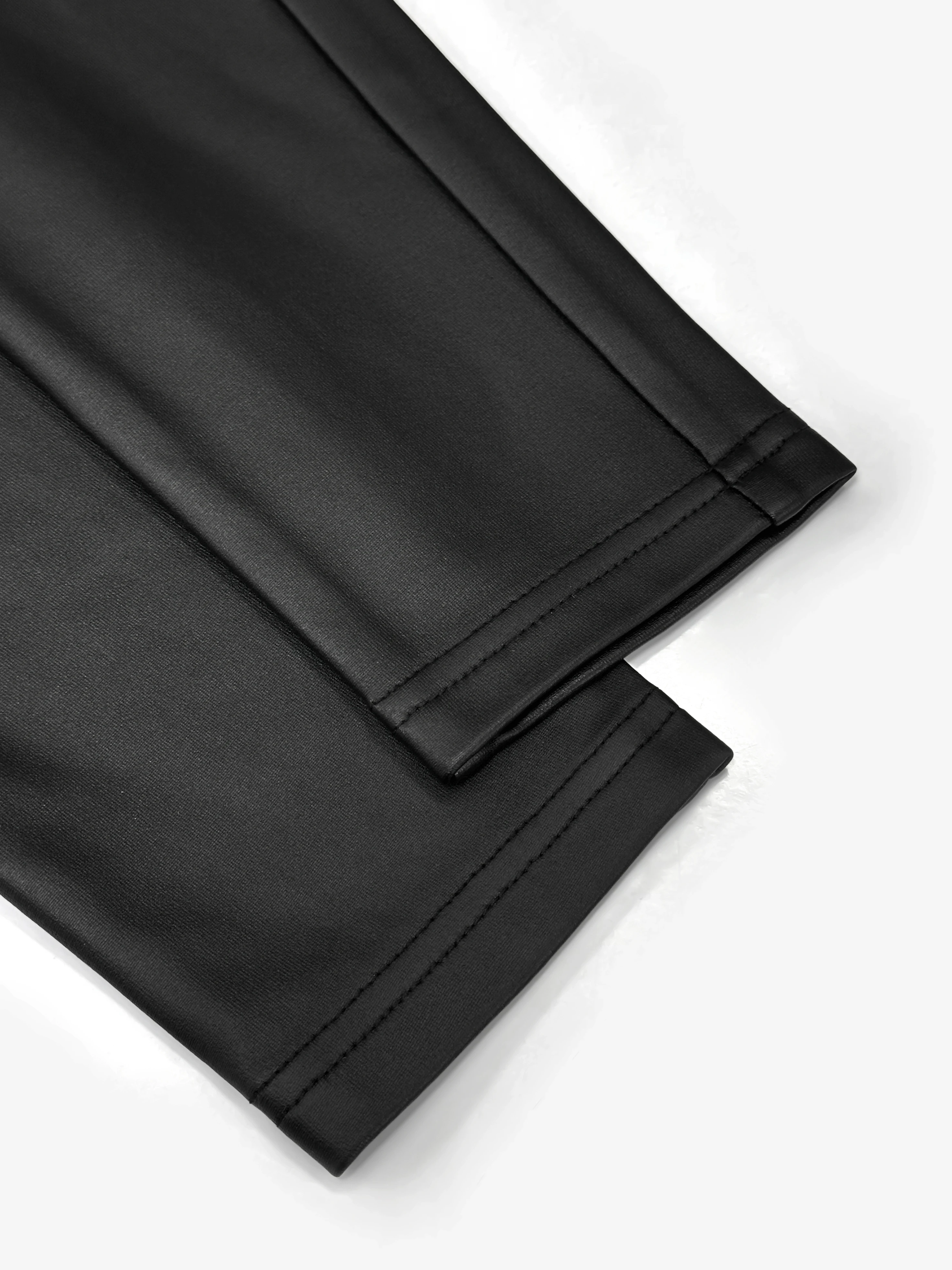 Een afslankende strakke damesbroek met hoge taille, zwarte kunstleren broek, rekbare damesbroek 915