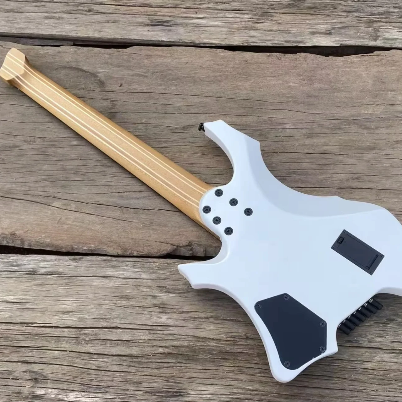 7 String Satin White Headless Electric Guitar 9 Piece Roasted Maple Neck Fanned Frets Active Pickups Red Killswitch Guitarra