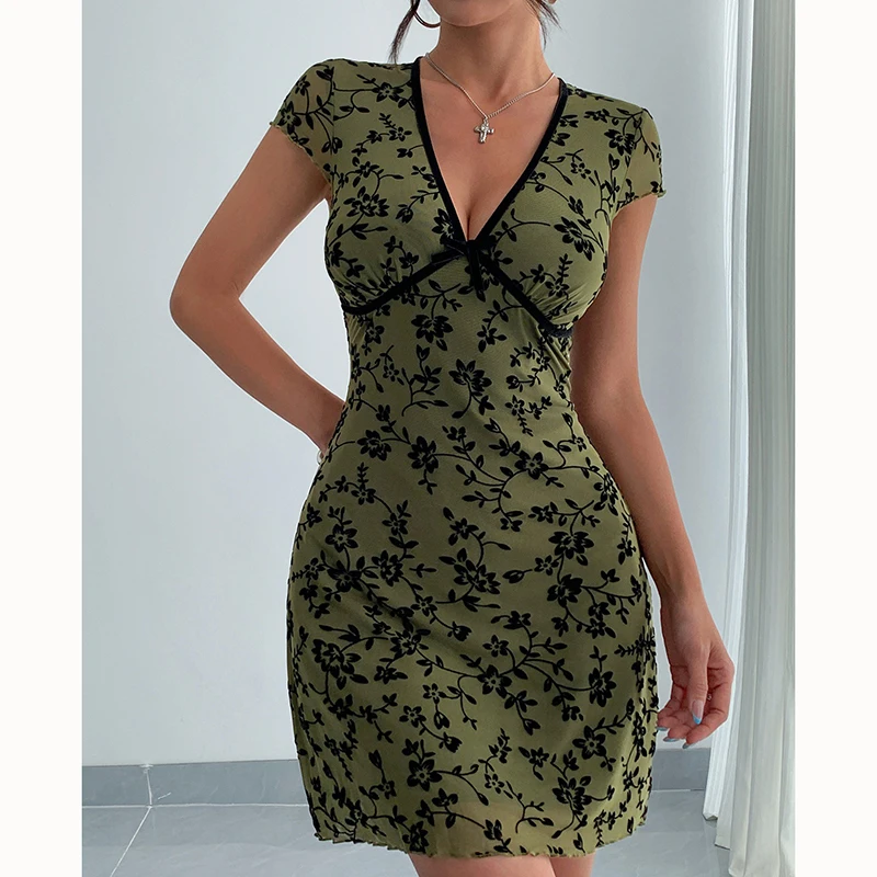

Summer thin floral skirt waist-hugging slim A-line mid-length embroidered dress sexy vacation hip-pack V-neck 2025 hot sale