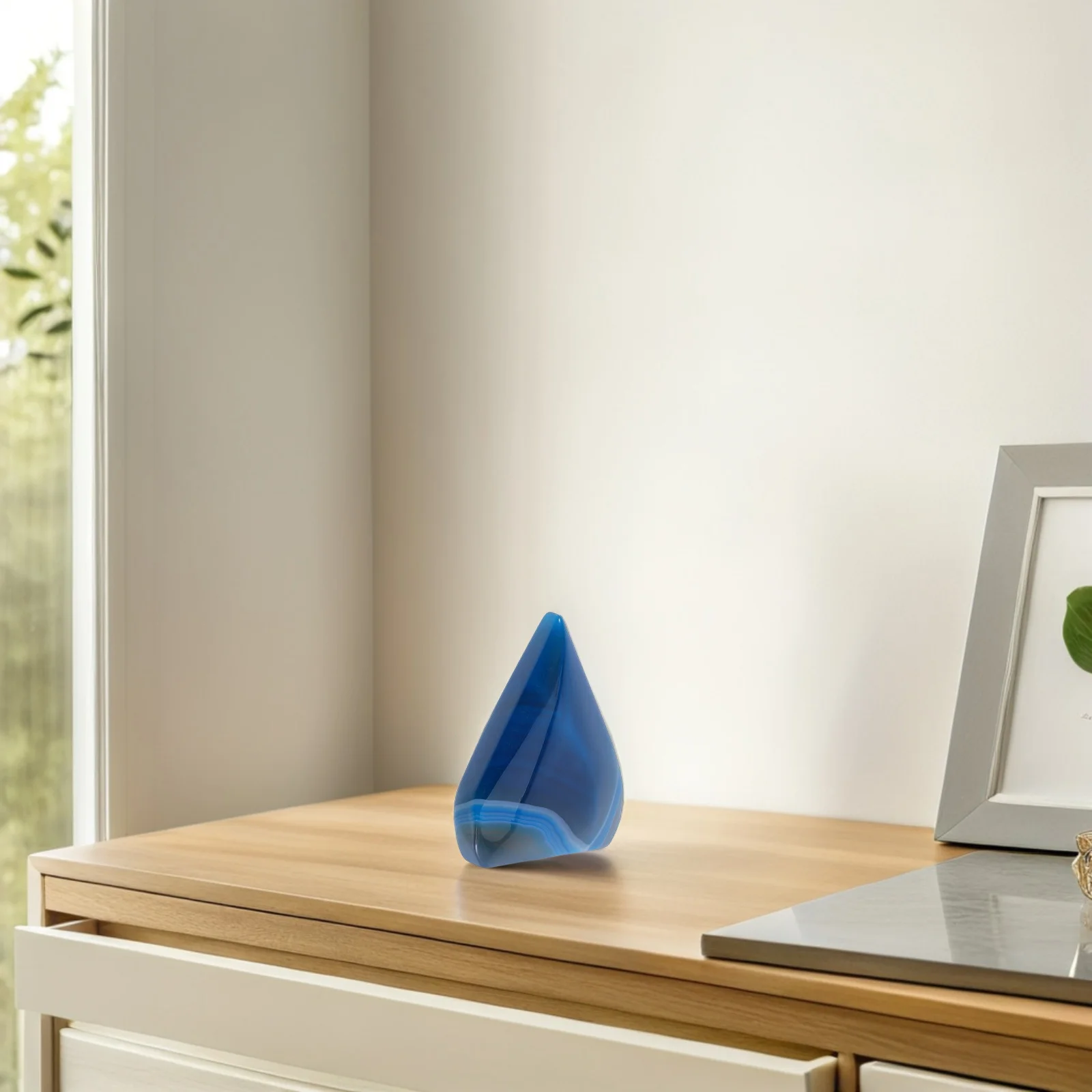 

Natural Agate Table Decor Intricate Design Vibrant Hues Crystal Desktop Ornament Space Decorative Stone