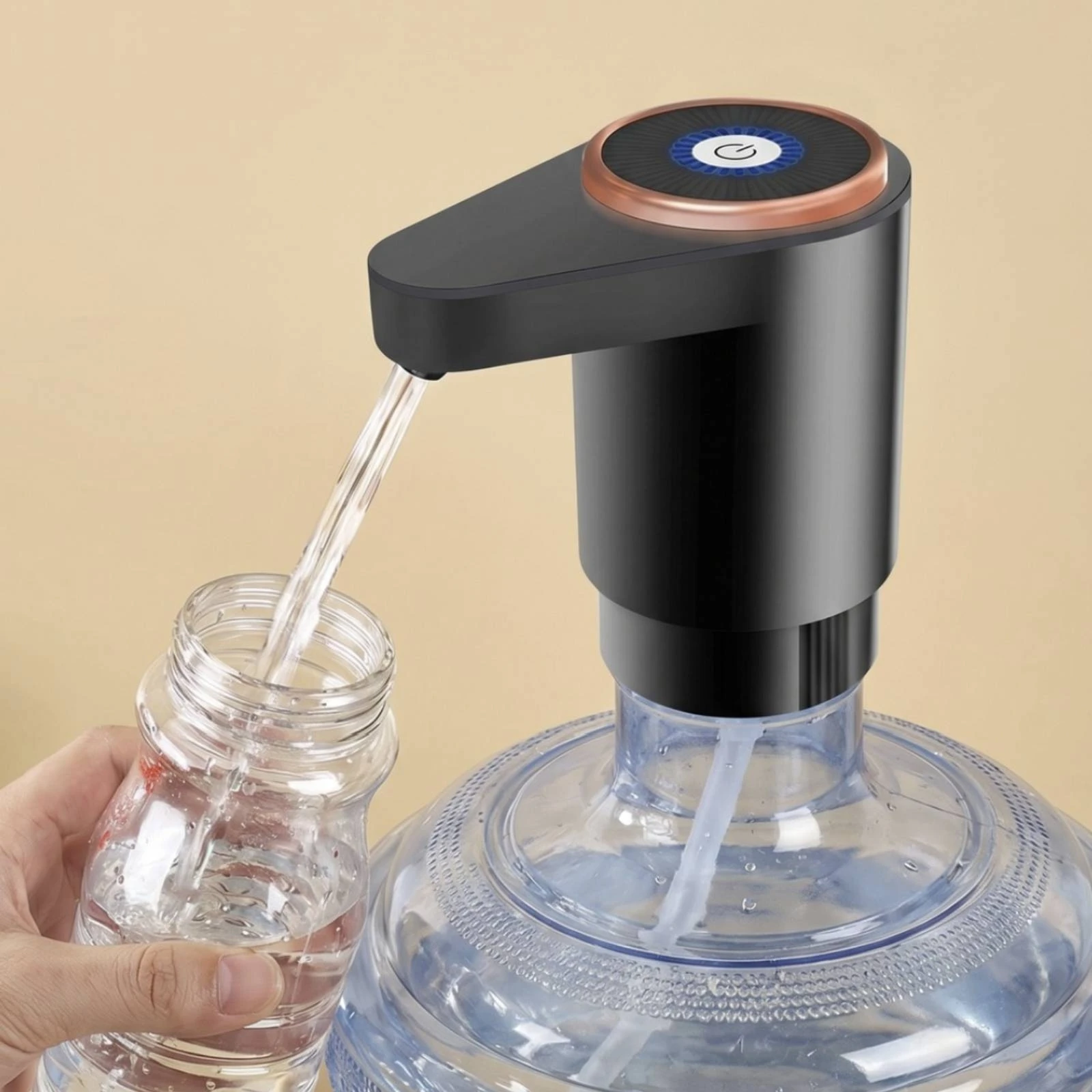 bomba-de-Agua-eletrica-portatil-compacta-para-garrafoes-acionamento-automatico-com-um-botao-para-casa-e-escritorio