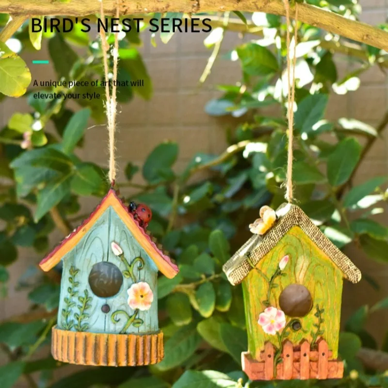

Resin Bird House Handicraft Garden Hanging Nest Outdoor Decorative Bird Villa for Patio Yard and Balcony Landscape Ornament